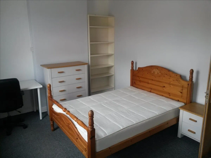 5 bedroom student house - Ilkeston Road (Bills included) - Thumbnail 4